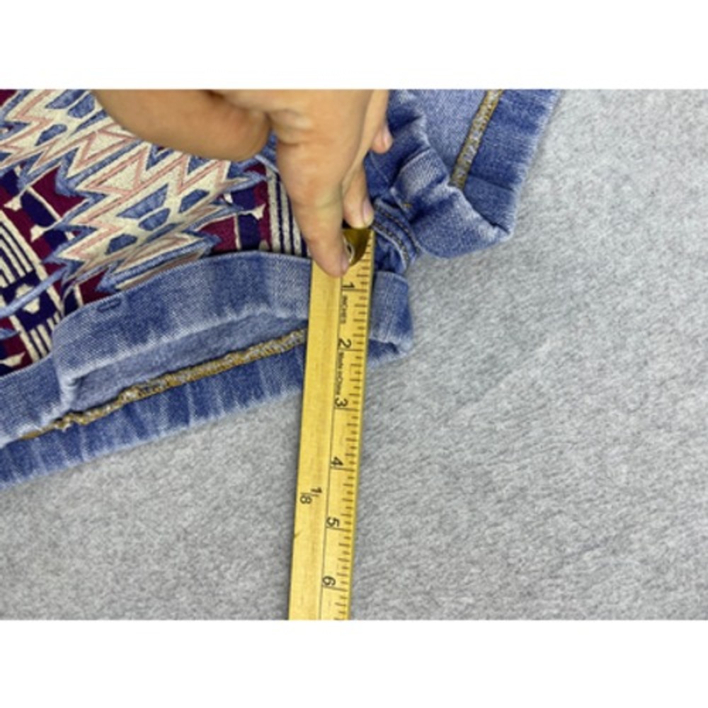 Bullhead Denim Co. Mom Shorts Womens 3 Juniors Blue Embroidered High Rise Casual - Picture 5 of 10